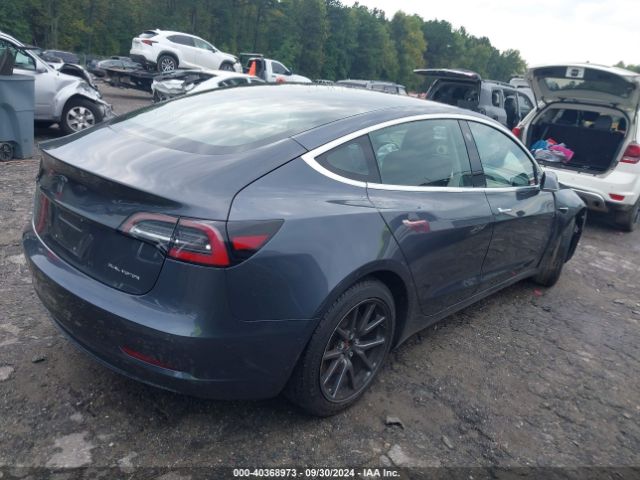 Photo 3 VIN: 5YJ3E1EB6JF077263 - TESLA MODEL 3 