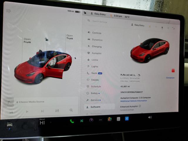 Photo 8 VIN: 5YJ3E1EB6JF086027 - TESLA MODEL 3 