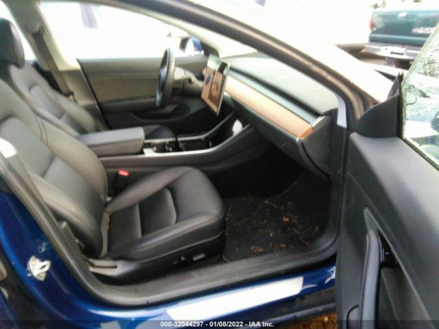 Photo 4 VIN: 5YJ3E1EB6JF091972 - TESLA MODEL 3 