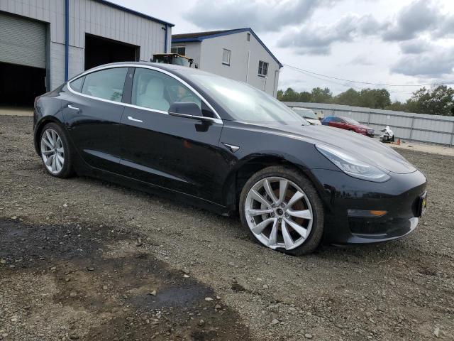 Photo 3 VIN: 5YJ3E1EB6JF100296 - TESLA MODEL 3 