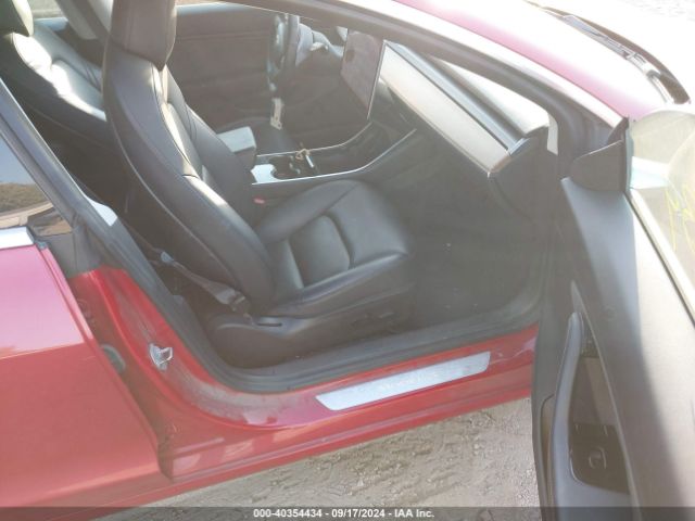 Photo 4 VIN: 5YJ3E1EB6JF114828 - TESLA MODEL 3 