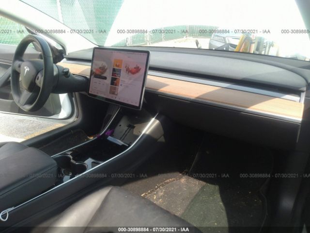 Photo 4 VIN: 5YJ3E1EB6JF117793 - TESLA MODEL 3 