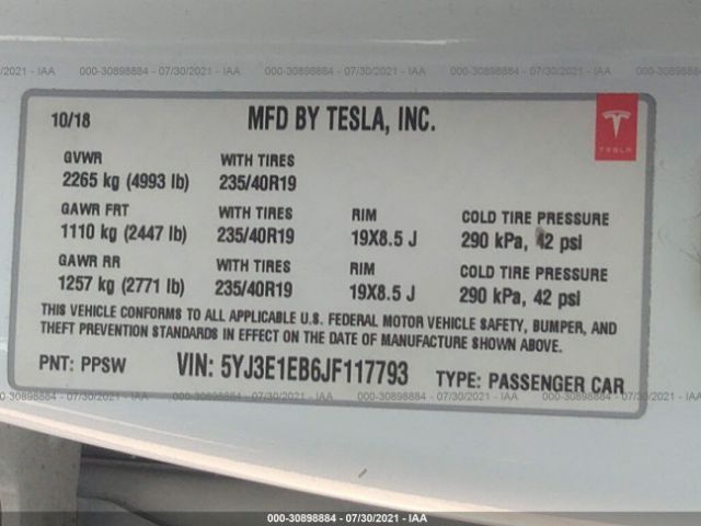 Photo 8 VIN: 5YJ3E1EB6JF117793 - TESLA MODEL 3 