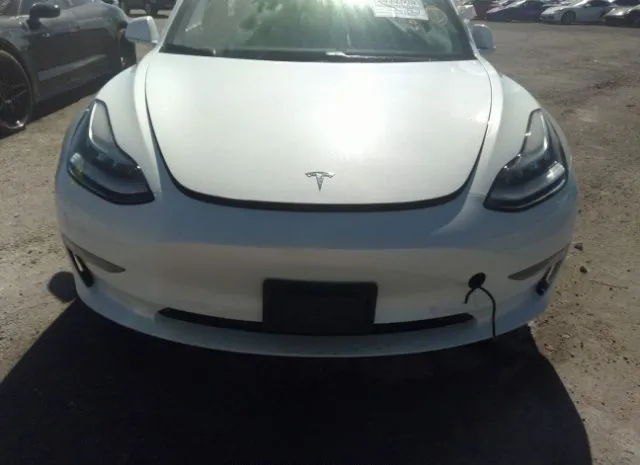 Photo 5 VIN: 5YJ3E1EB6JF134285 - TESLA MODEL 3 