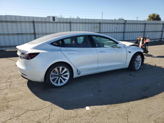 Photo 2 VIN: 5YJ3E1EB6JF185897 - TESLA MODEL 3 