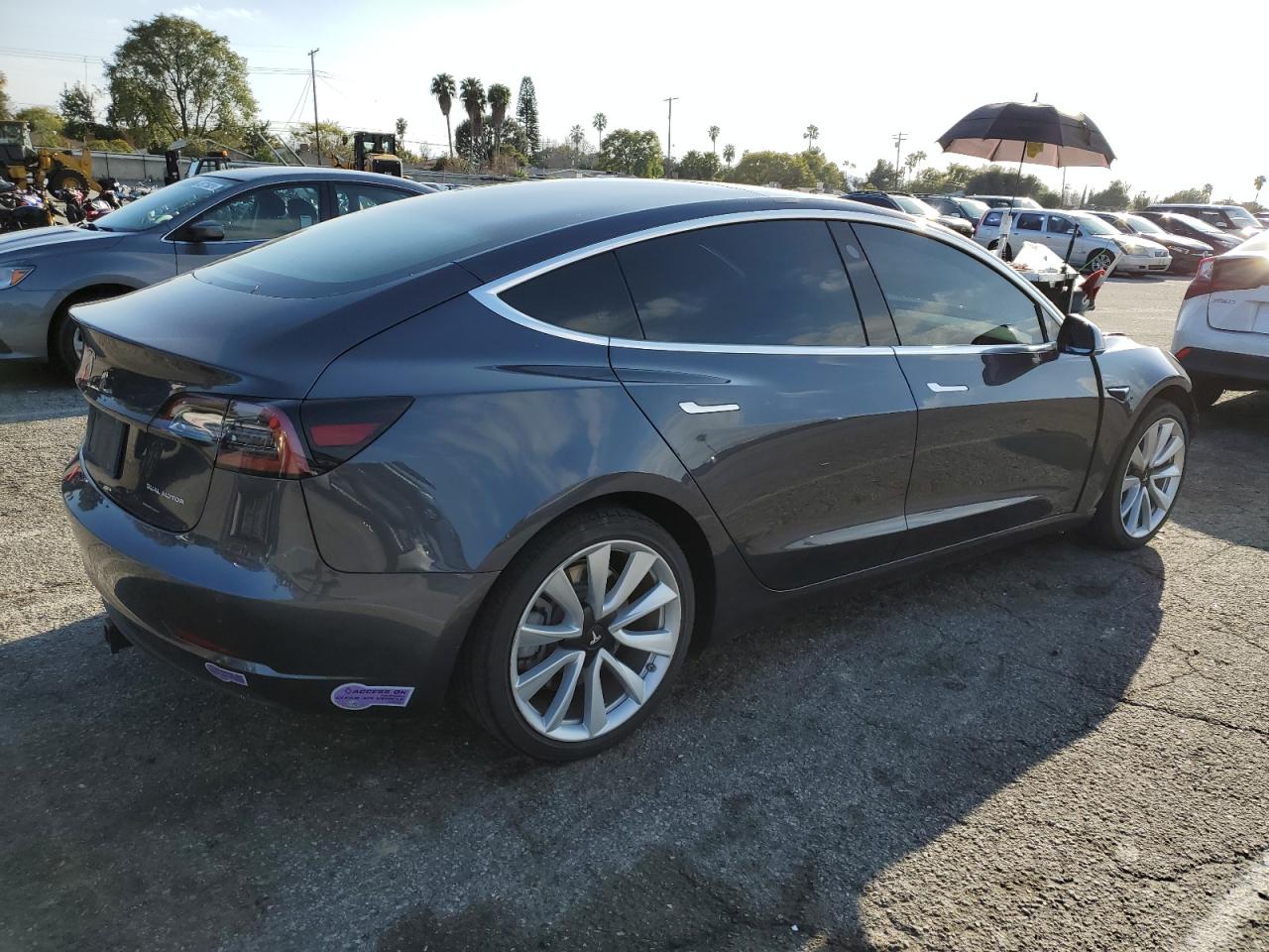 Photo 2 VIN: 5YJ3E1EB6KF364720 - TESLA MODEL 3 