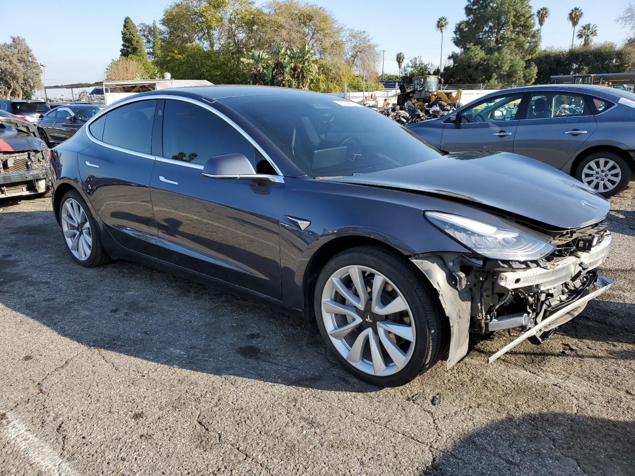 Photo 3 VIN: 5YJ3E1EB6KF364720 - TESLA MODEL 3 