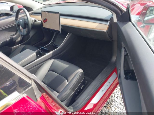 Photo 4 VIN: 5YJ3E1EB6KF368024 - TESLA MODEL 3 