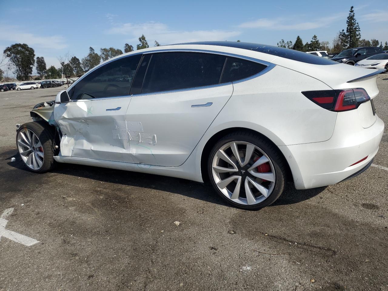 Photo 1 VIN: 5YJ3E1EB6KF413656 - TESLA MODEL 3 