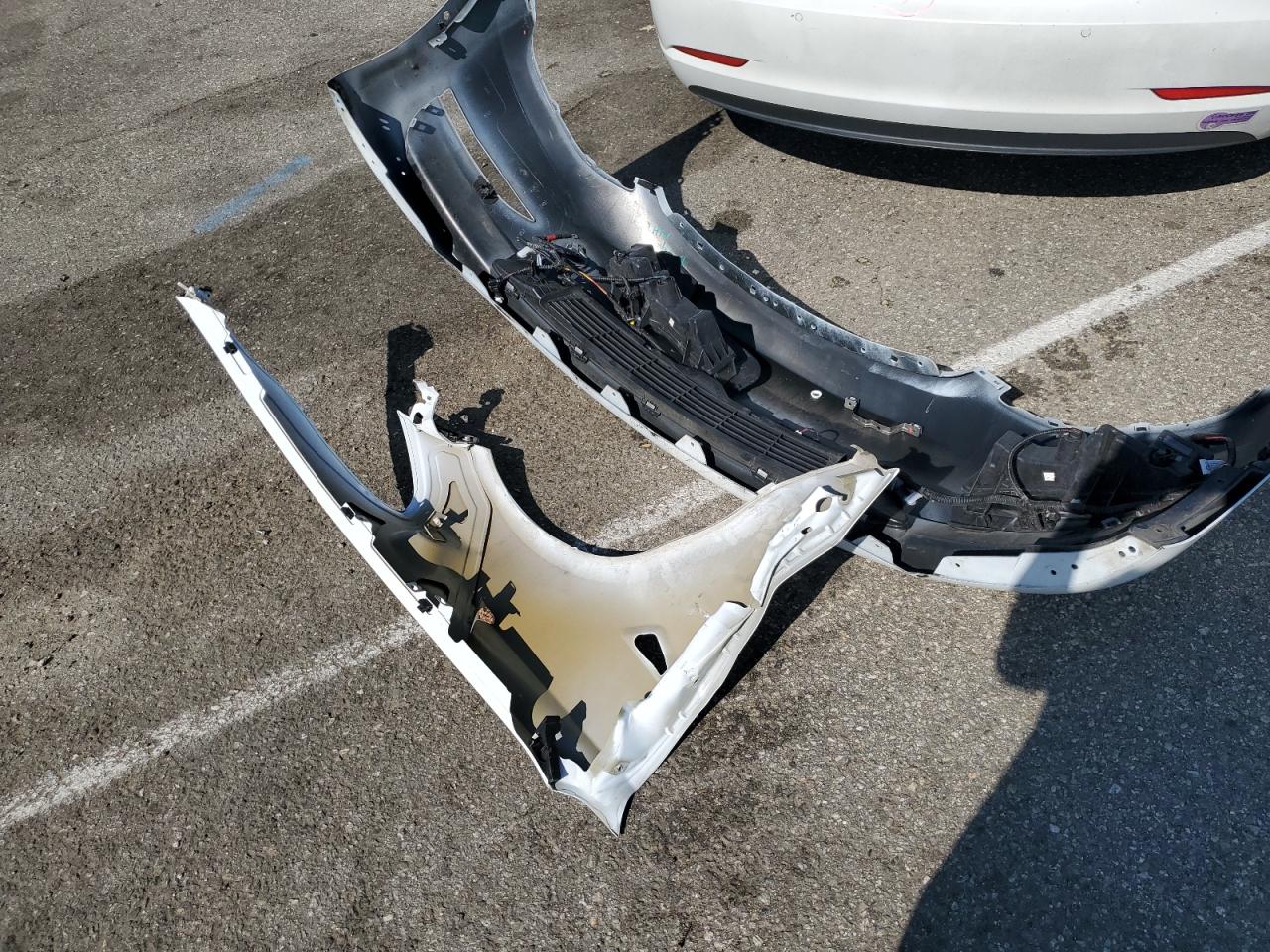 Photo 11 VIN: 5YJ3E1EB6KF413656 - TESLA MODEL 3 