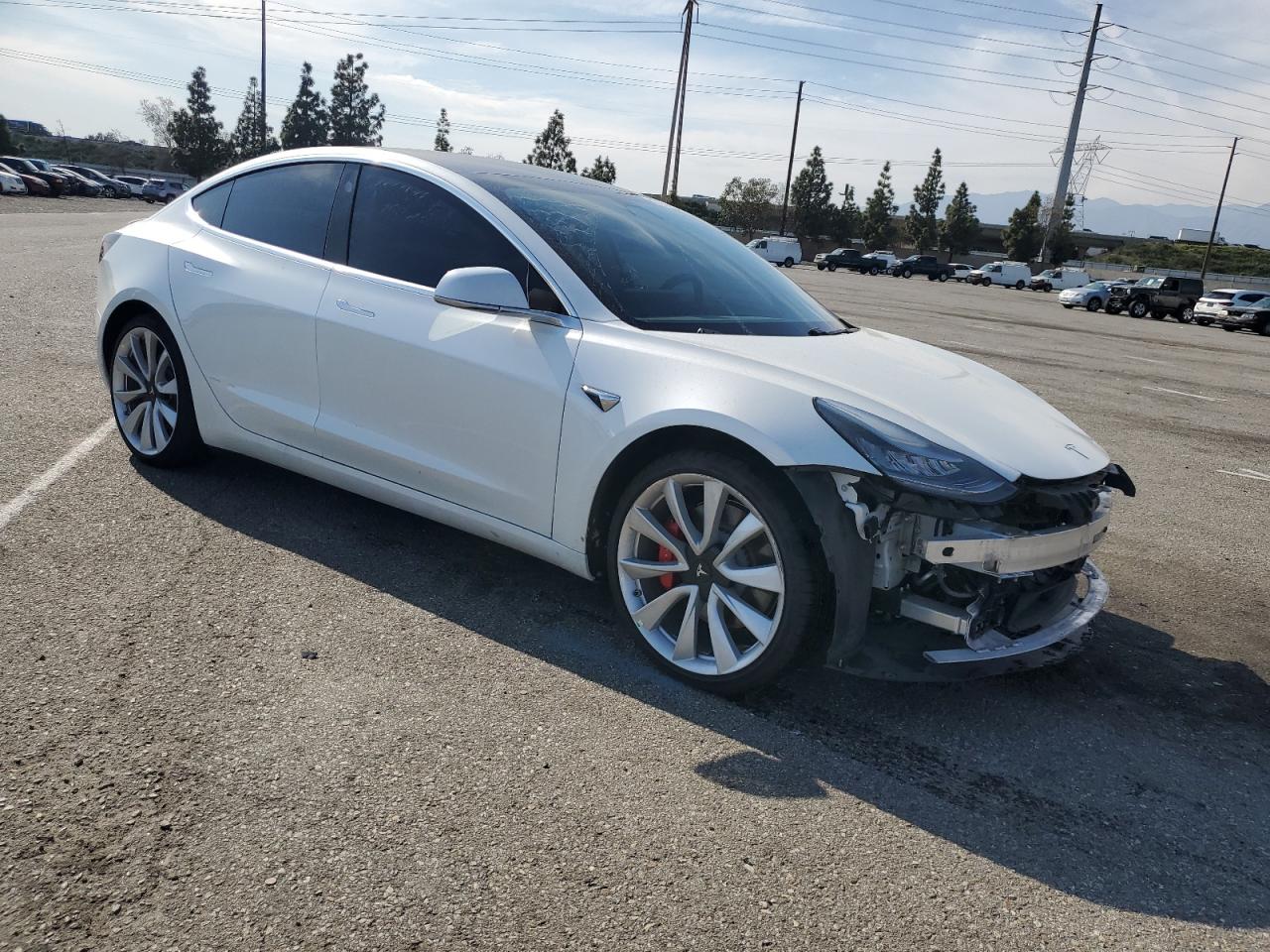 Photo 3 VIN: 5YJ3E1EB6KF413656 - TESLA MODEL 3 