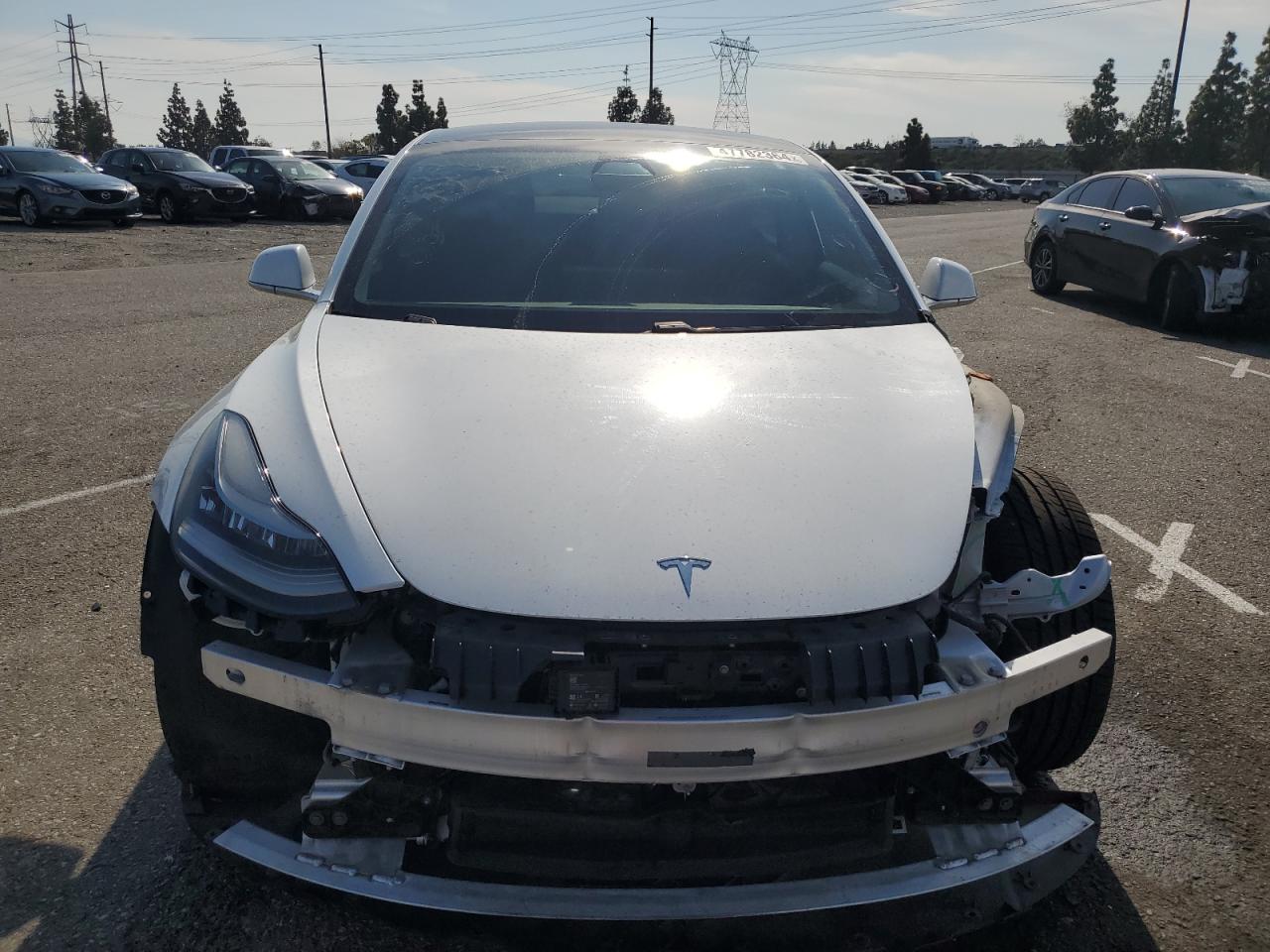 Photo 4 VIN: 5YJ3E1EB6KF413656 - TESLA MODEL 3 