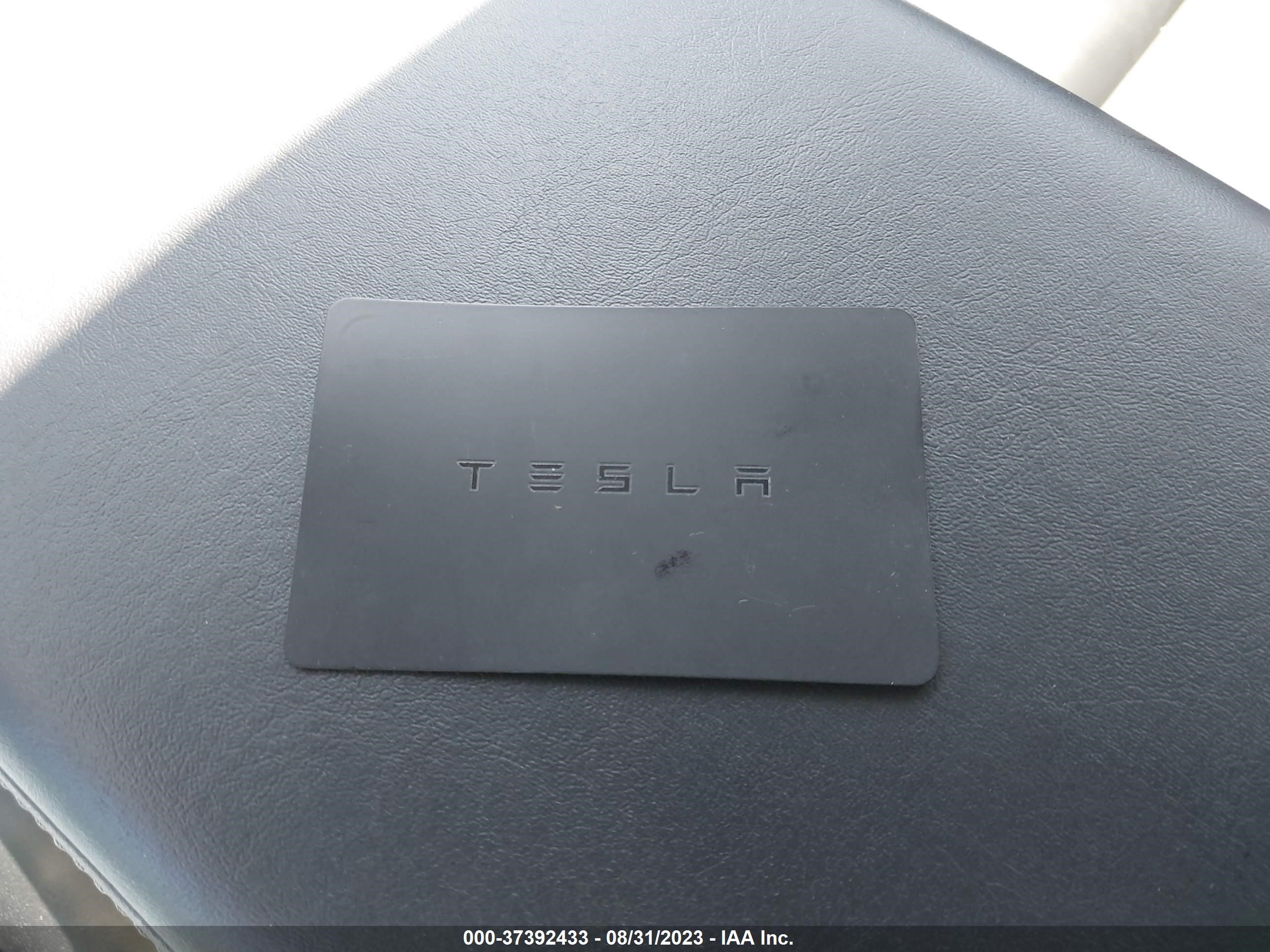 Photo 9 VIN: 5YJ3E1EB6LF646079 - TESLA MODEL 3 