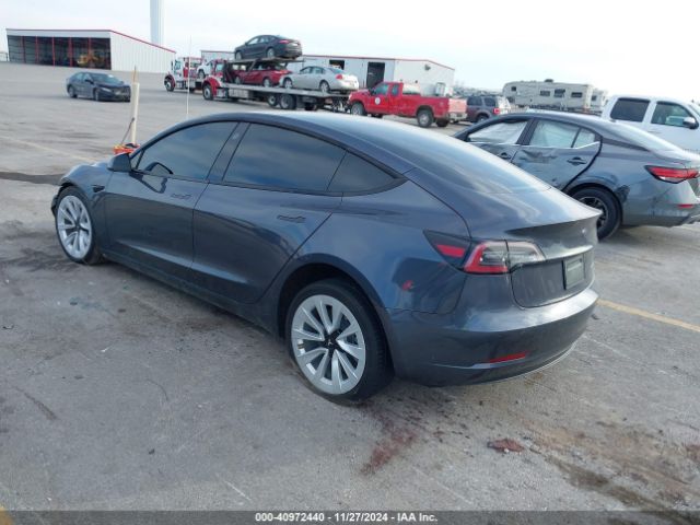 Photo 2 VIN: 5YJ3E1EB6MF049385 - TESLA MODEL 3 