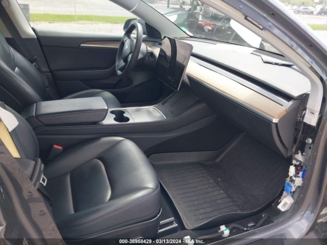 Photo 4 VIN: 5YJ3E1EB6MF965502 - TESLA MODEL 3 