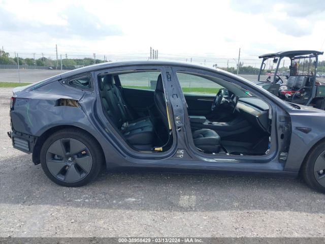 Photo 5 VIN: 5YJ3E1EB6MF965502 - TESLA MODEL 3 