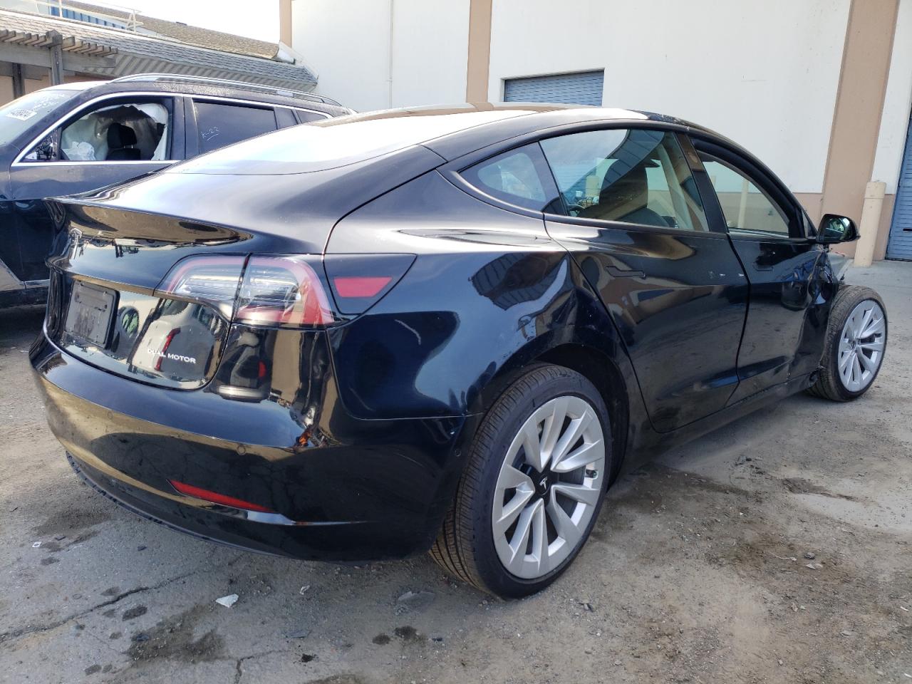 Photo 2 VIN: 5YJ3E1EB6NF143039 - TESLA MODEL 3 