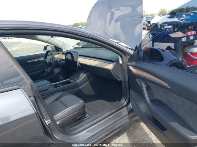 Photo 4 VIN: 5YJ3E1EB6NF189728 - TESLA MODEL 3 