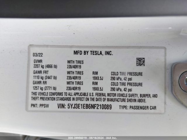 Photo 8 VIN: 5YJ3E1EB6NF210089 - TESLA MODEL 3 