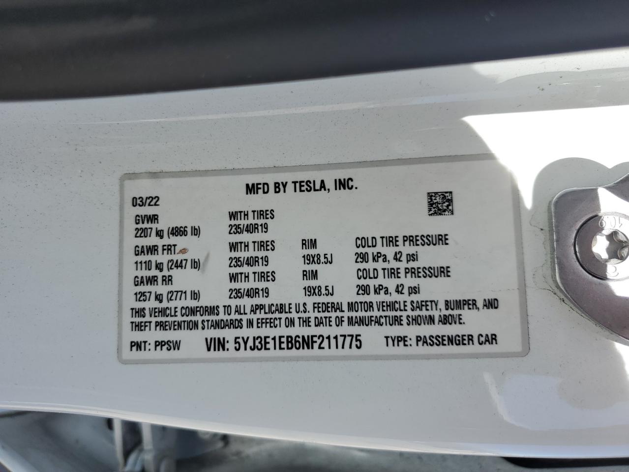 Photo 11 VIN: 5YJ3E1EB6NF211775 - TESLA MODEL 3 