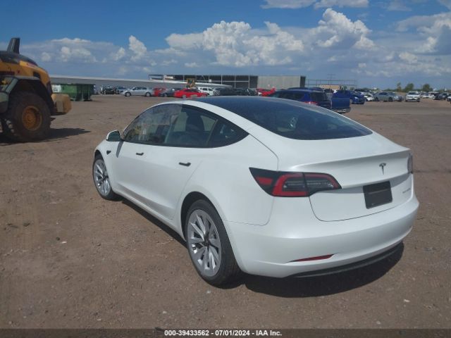 Photo 2 VIN: 5YJ3E1EB6NF212053 - TESLA MODEL 3 