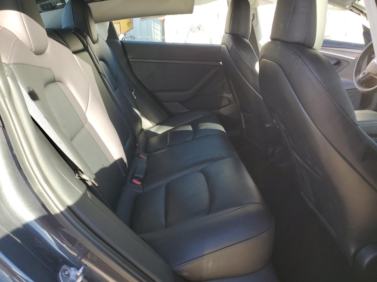 Photo 9 VIN: 5YJ3E1EB6NF256456 - TESLA MODEL 3 