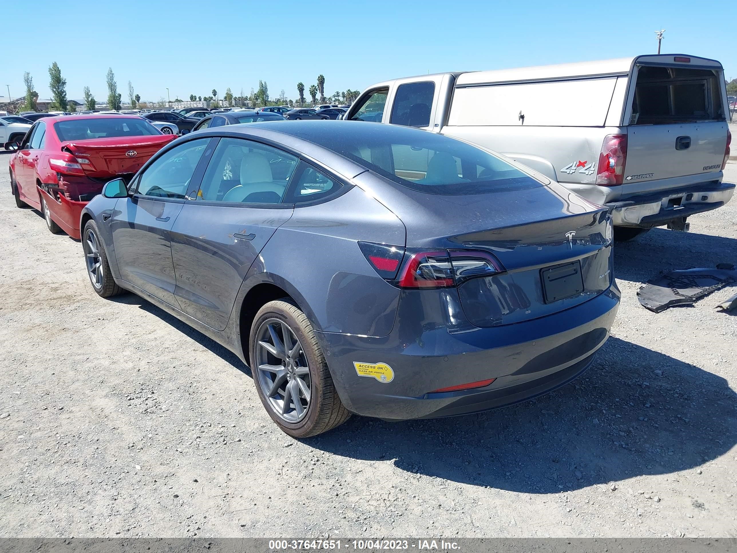 Photo 2 VIN: 5YJ3E1EB6NF347498 - TESLA MODEL 3 