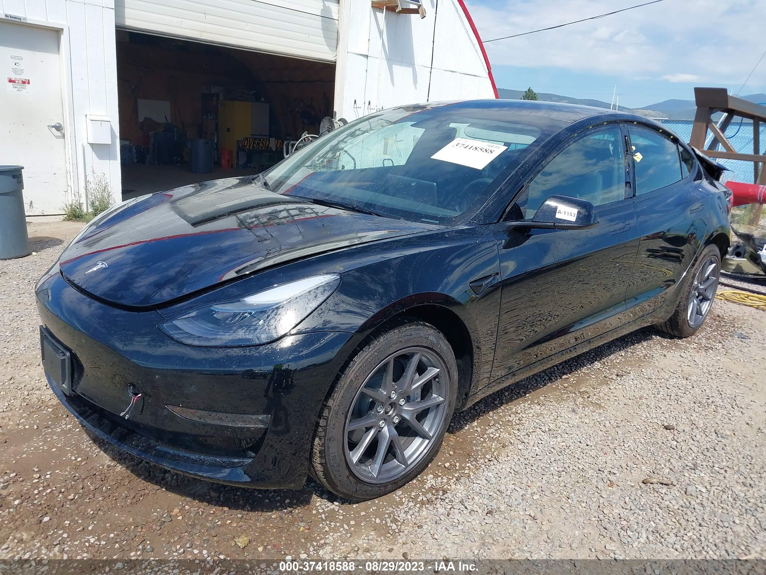 Photo 1 VIN: 5YJ3E1EB6PF592109 - TESLA MODEL 3 