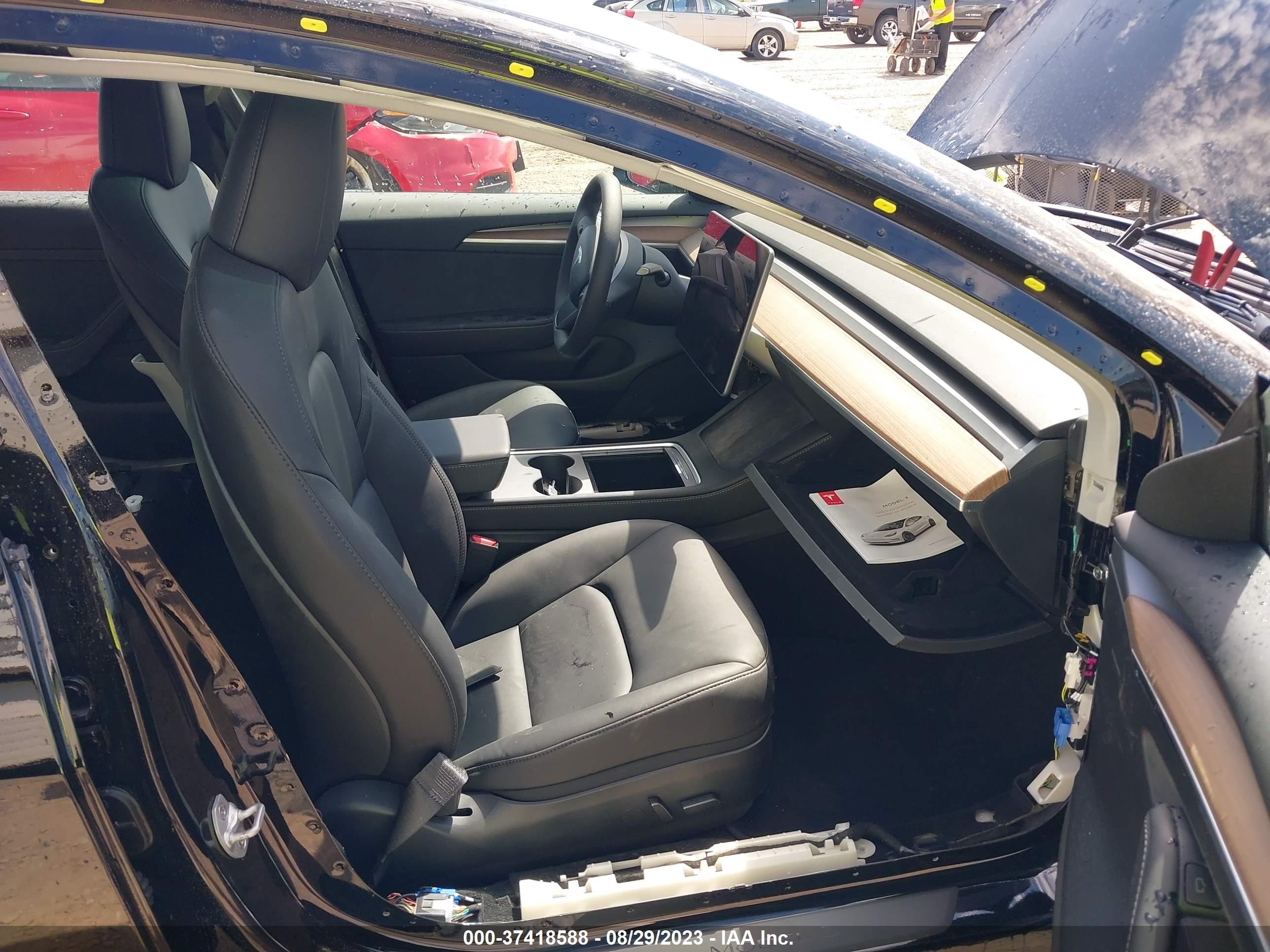 Photo 4 VIN: 5YJ3E1EB6PF592109 - TESLA MODEL 3 