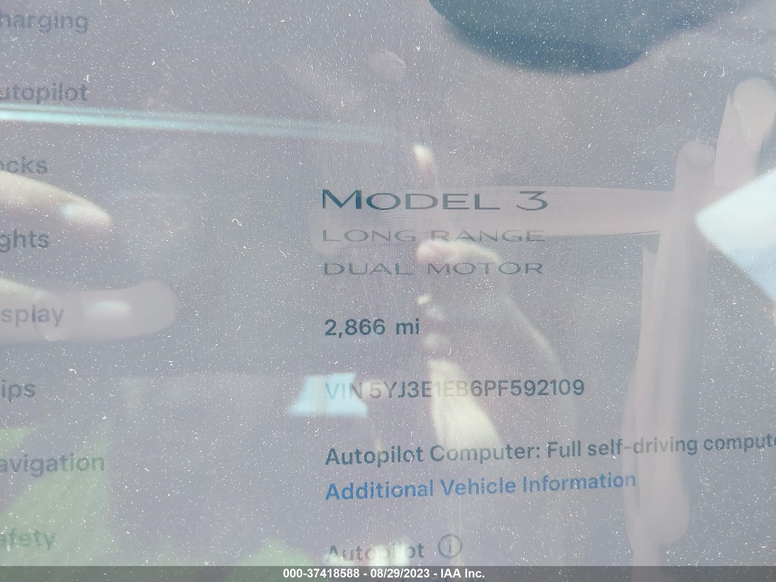 Photo 6 VIN: 5YJ3E1EB6PF592109 - TESLA MODEL 3 