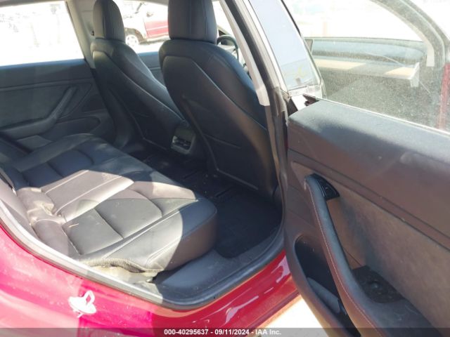 Photo 7 VIN: 5YJ3E1EB7JF065641 - TESLA MODEL 3 