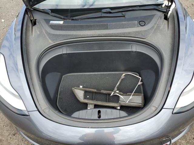 Photo 10 VIN: 5YJ3E1EB7JF065980 - TESLA MODEL 3 