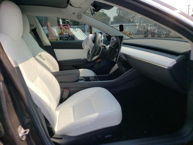 Photo 4 VIN: 5YJ3E1EB7JF066336 - TESLA MODEL 3 