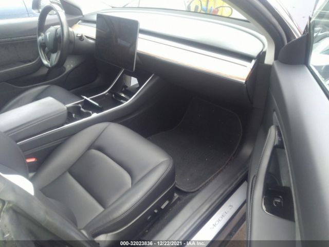 Photo 4 VIN: 5YJ3E1EB7JF071441 - TESLA MODEL 3 