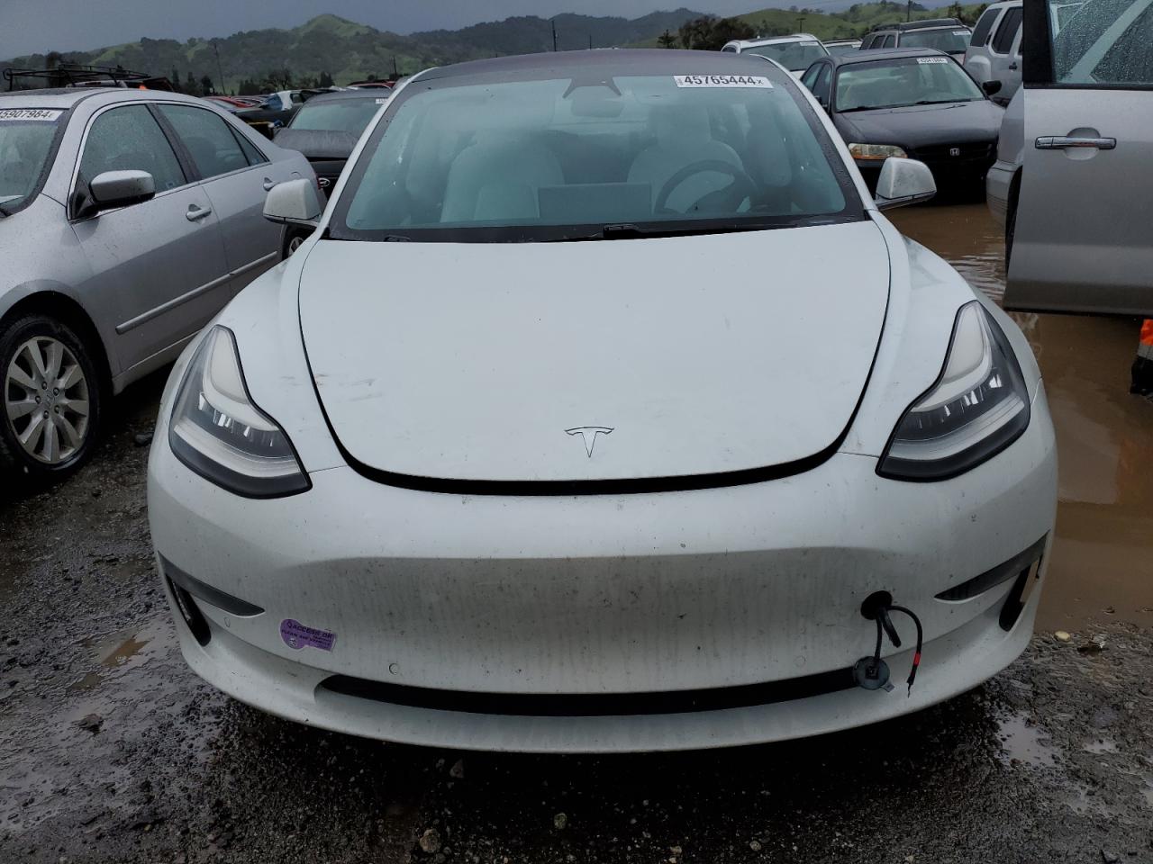 Photo 4 VIN: 5YJ3E1EB7JF081628 - TESLA MODEL 3 