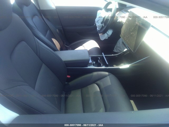 Photo 4 VIN: 5YJ3E1EB7JF089860 - TESLA MODEL 3 