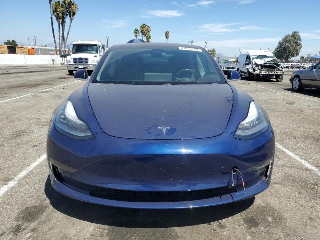 Photo 4 VIN: 5YJ3E1EB7JF092063 - TESLA MODEL 3 