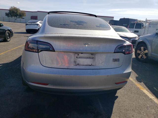 Photo 5 VIN: 5YJ3E1EB7JF094170 - TESLA MODEL 3 