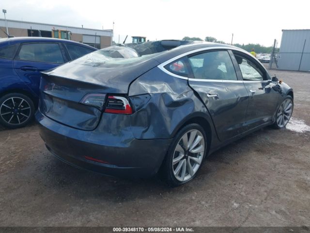 Photo 3 VIN: 5YJ3E1EB7JF121173 - TESLA MODEL 3 