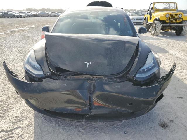 Photo 4 VIN: 5YJ3E1EB7JF170373 - TESLA MODEL 3 