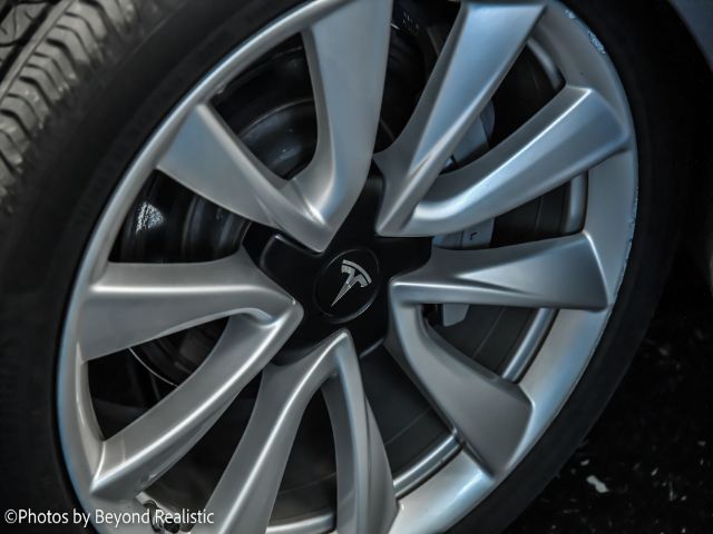 Photo 4 VIN: 5YJ3E1EB7KF186963 - TESLA MODEL 3 