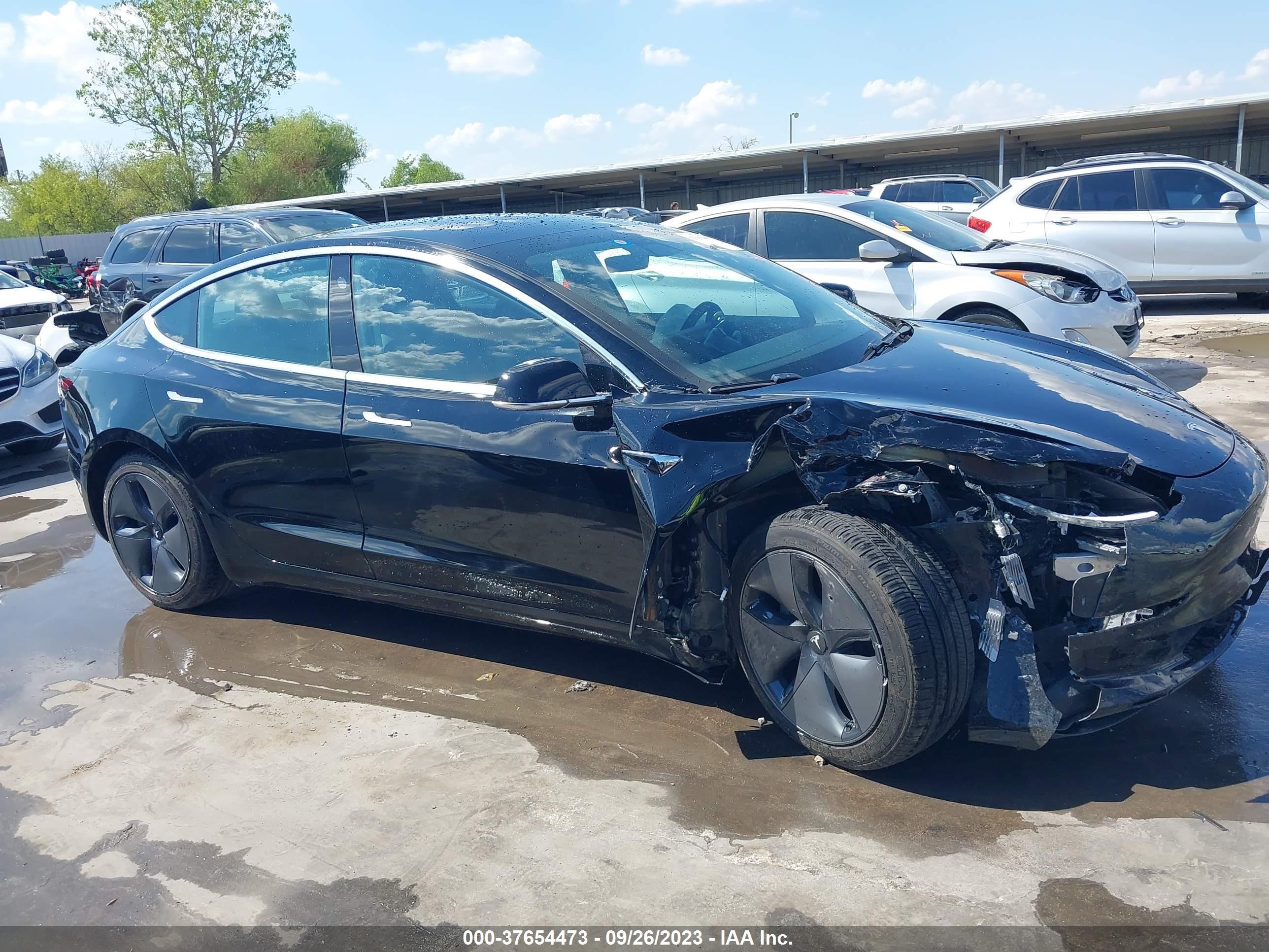 Photo 11 VIN: 5YJ3E1EB7KF432460 - TESLA MODEL 3 