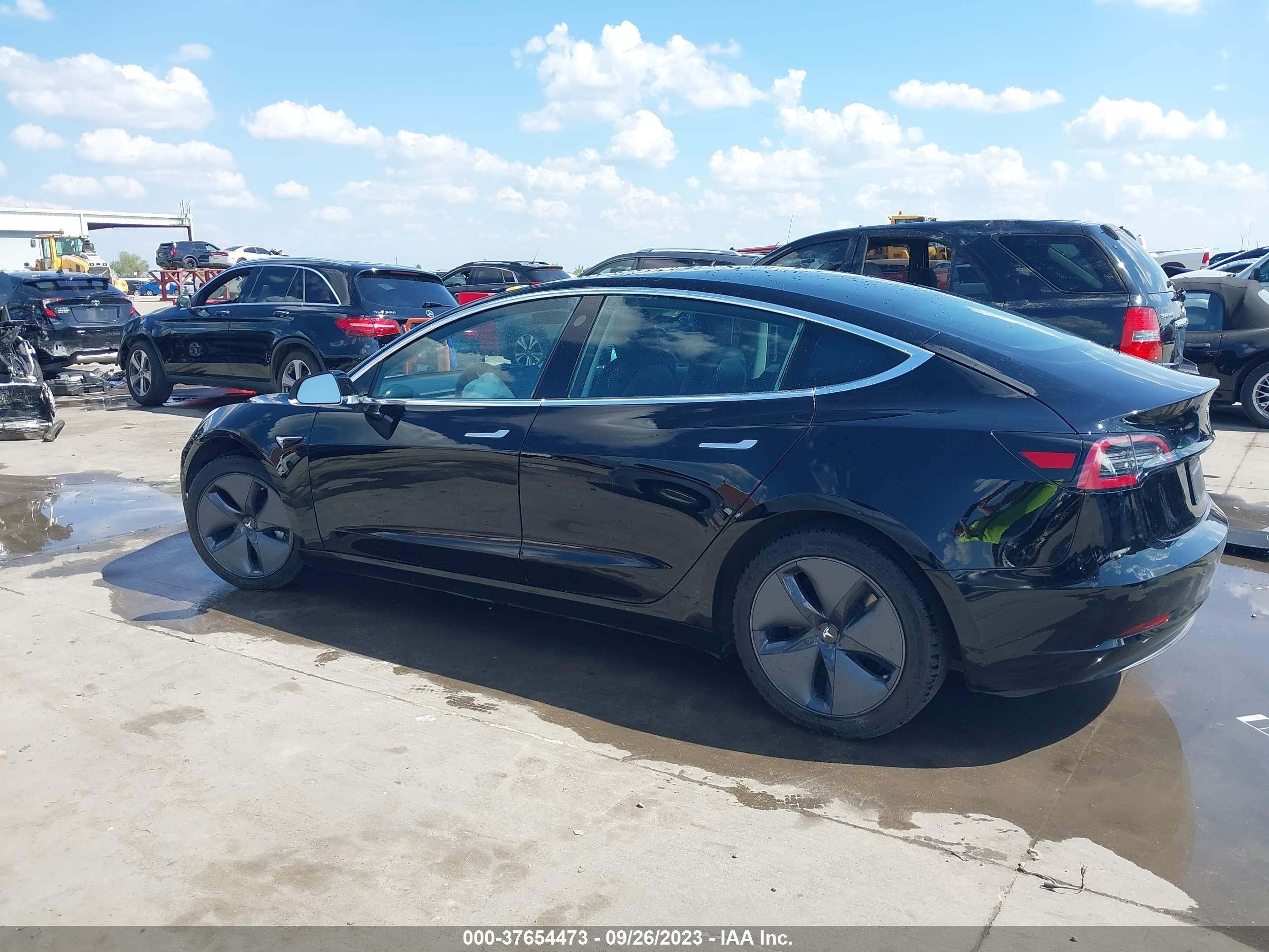 Photo 12 VIN: 5YJ3E1EB7KF432460 - TESLA MODEL 3 