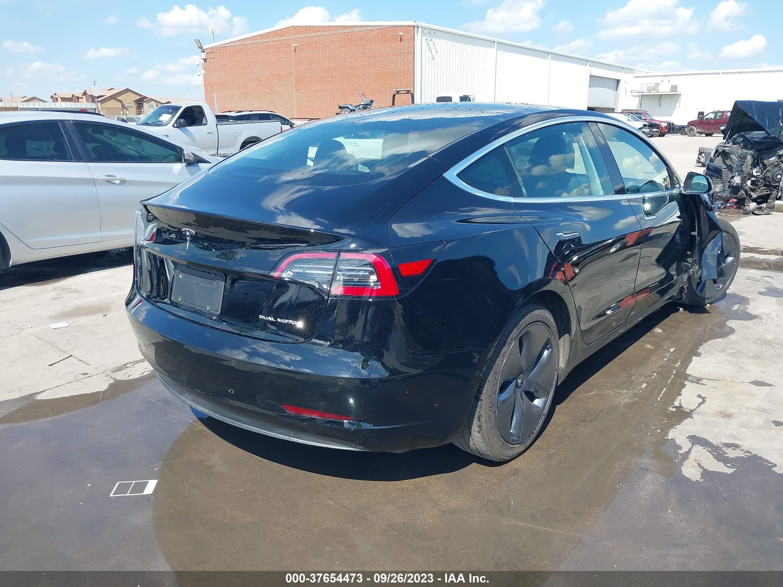 Photo 3 VIN: 5YJ3E1EB7KF432460 - TESLA MODEL 3 