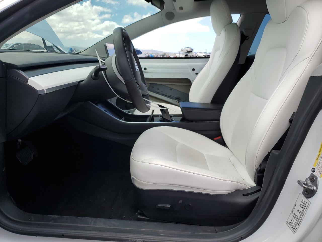 Photo 6 VIN: 5YJ3E1EB7KF513118 - TESLA MODEL 3 