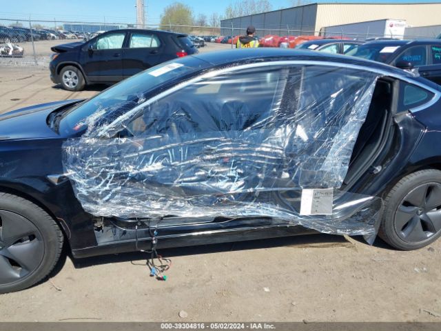 Photo 5 VIN: 5YJ3E1EB7LF599449 - TESLA MODEL 3 