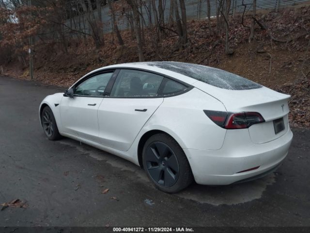 Photo 2 VIN: 5YJ3E1EB7MF031445 - TESLA MODEL 3 