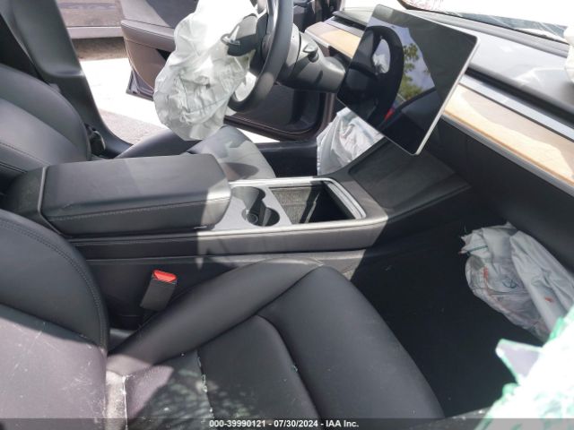 Photo 4 VIN: 5YJ3E1EB7MF044132 - TESLA MODEL 3 