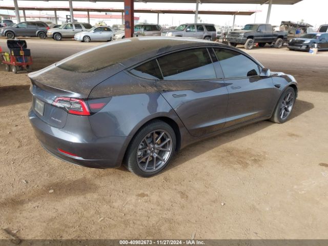 Photo 3 VIN: 5YJ3E1EB7MF051968 - TESLA MODEL 3 