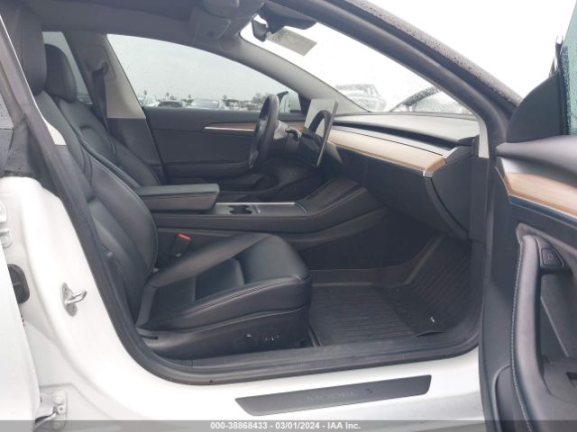 Photo 4 VIN: 5YJ3E1EB7MF071542 - TESLA MODEL 3 